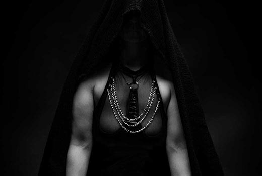 Besuche das Escort-Profil von Sub Leonie